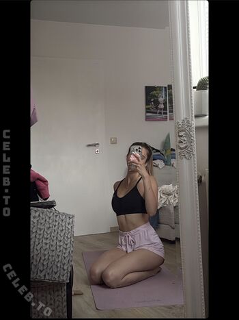 Full leaked Yonca private photo