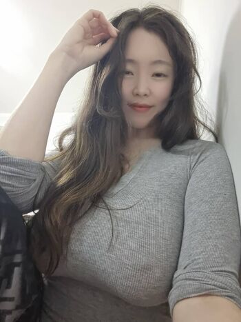 Full leaked Yonsis private photo