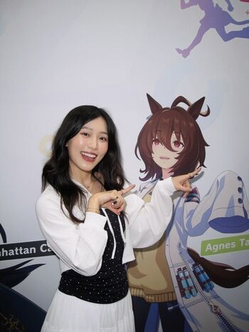 Full leaked Yoojin page private photo