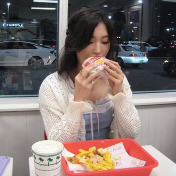 Full leaked Yoojin page private photo