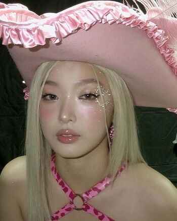 Full leaked Yoonchae private photo