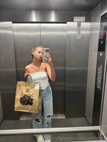 Full leaked Yoourpriincess page private photo