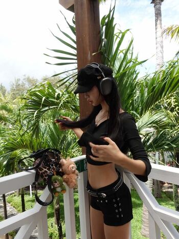 Full leaked Youha page private photo