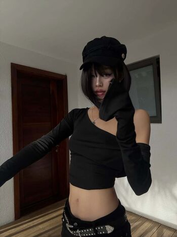 Full leaked Youha page private photo