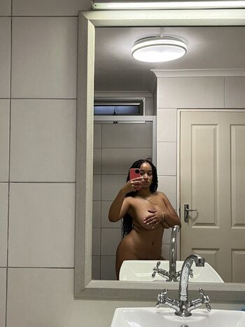 Full leaked Yourafrobitch private photo