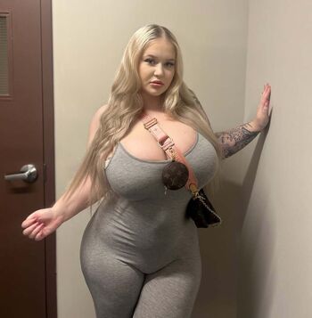 Full leaked Yourcurvystacy private photo