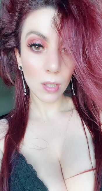 Full leaked Yourfavoriteredhead private photo