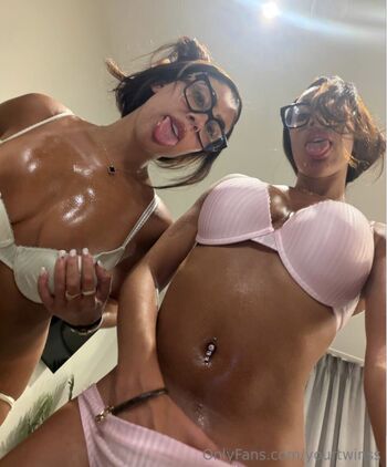 Full leaked Yourtwinss private photo