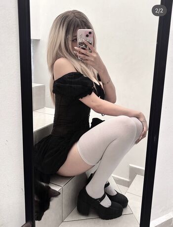 Full leaked Yozzzi private photo