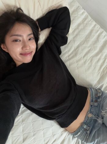 Full leaked Yujin private photo