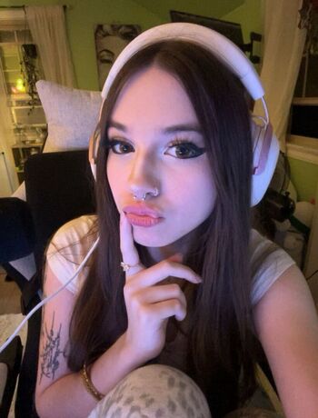 Full leaked Yumifps page private photo