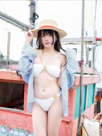 Full leaked Yun jing private photo