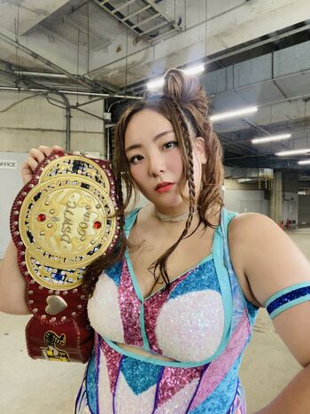 Yuna Manase