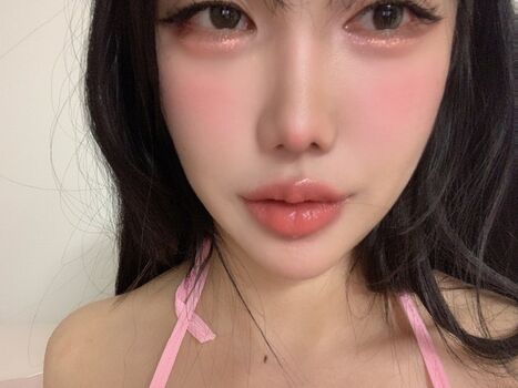 Full leaked Yunjini private photo