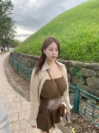Full leaked Yunxvly private photo