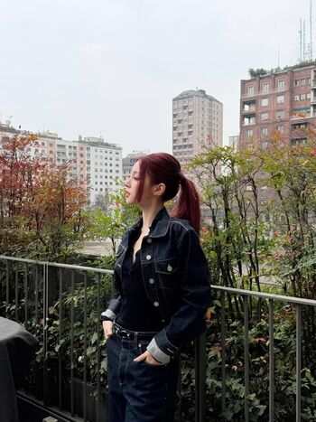 Full leaked Yuqi page private photo