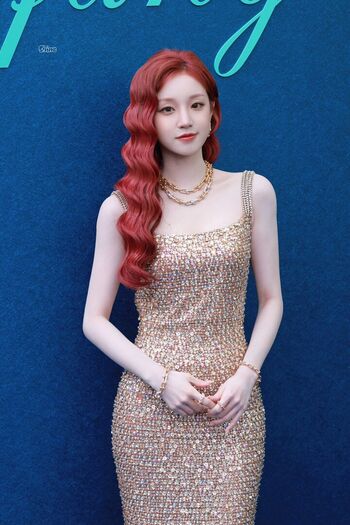 Full leaked Yuqi page private photo