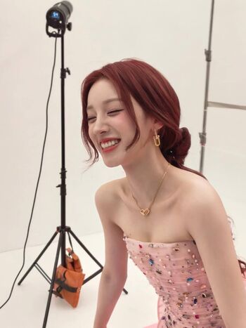 Full leaked Yuqi private photo