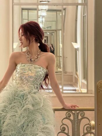 Full leaked Yuqi private photo