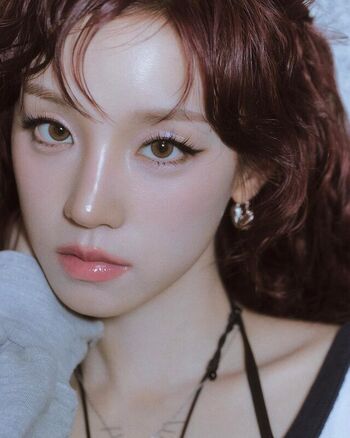 Full leaked Yuqi page private photo