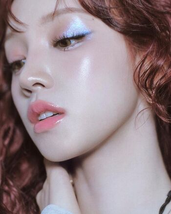 Full leaked Yuqi page private photo