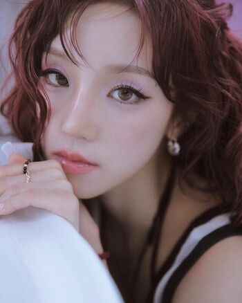 Full leaked Yuqi page private photo