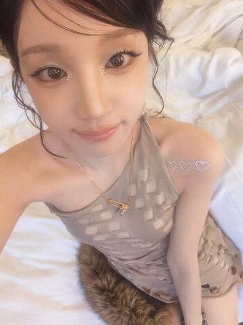 Full leaked Yuqi private photo