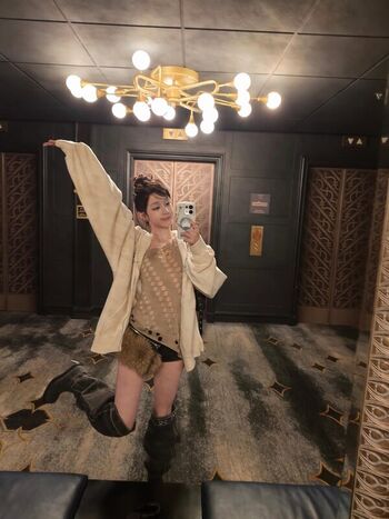 Full leaked Yuqi private photo