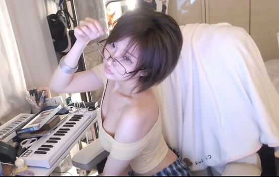 Full leaked Yurasweb private photo