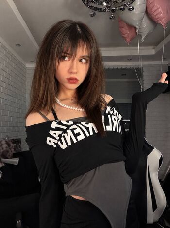 Full leaked Yuuechka private photo