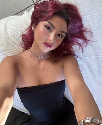 Full leaked Yvslla private photo