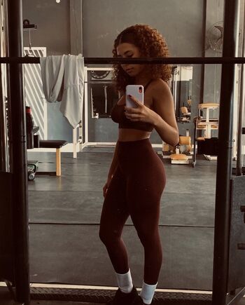 Full leaked Yzabelle private photo