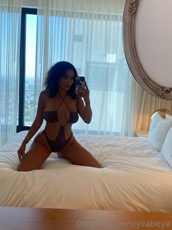 Full leaked Yzabeya page private photo