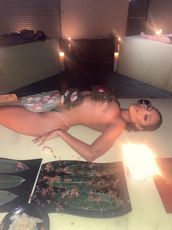 Full leaked Yzabeya page private photo