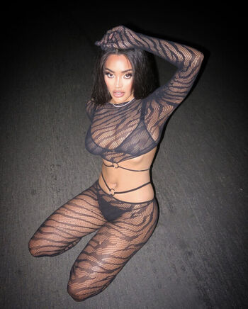 Full leaked Yzabeya page private photo