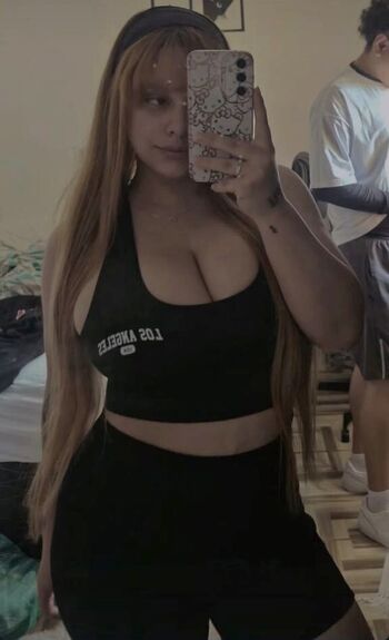 Full leaked Zbeatriste private photo