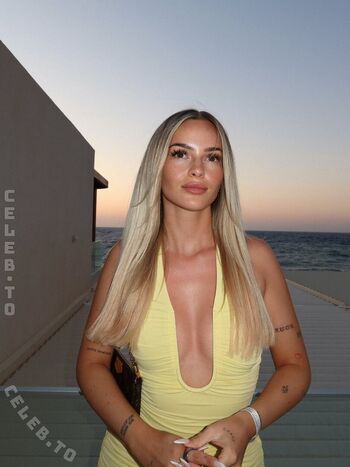 Full leaked Zclina page private photo