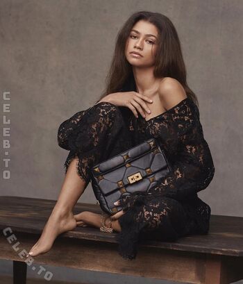 Full leaked Zendaya private photo