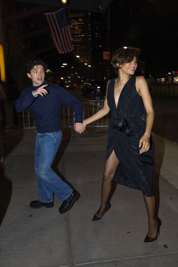 Full leaked Zendaya page private photo