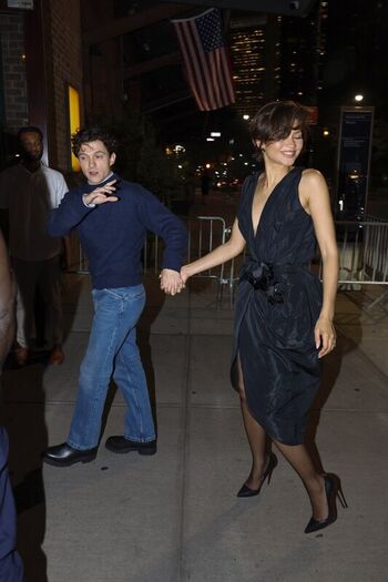 Full leaked Zendaya page private photo