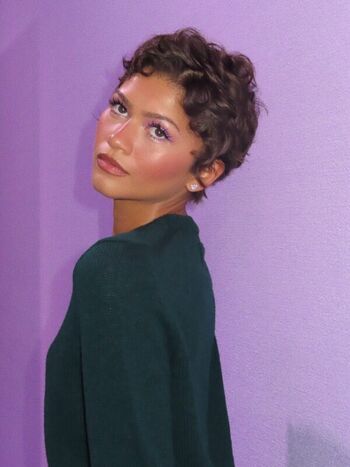Full leaked Zendaya page private photo