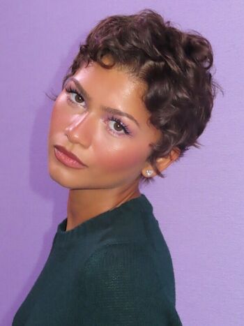 Full leaked Zendaya page private photo
