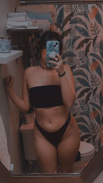 Full leaked Zerotwobabe private photo