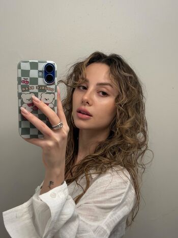 Full leaked Zeybik private photo