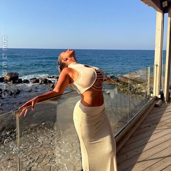 Full leaked Zeynep private photo