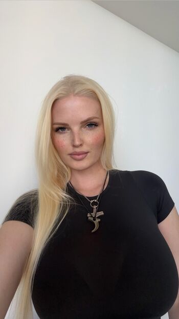 Full leaked Ziennaeve private photo