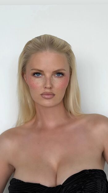 Full leaked Ziennaeve private photo