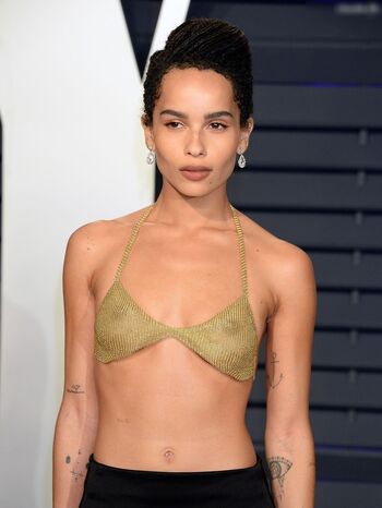 Full leaked Zo kravitz private photo
