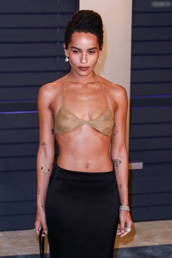 Full leaked Zo kravitz private photo