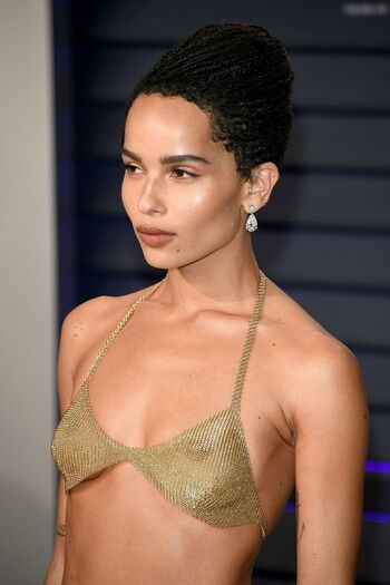 Full leaked Zo kravitz private photo